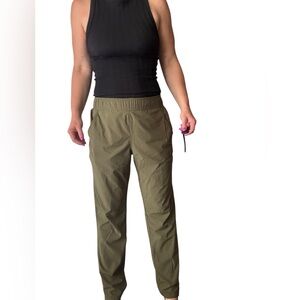 Eddie Bauer NEW Olive Green Women's Jogger Pants